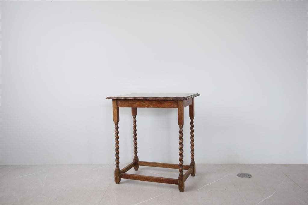 英国アンティーク木製サイドテーブル/オケージョナル机/飾り棚/花台(91-46)