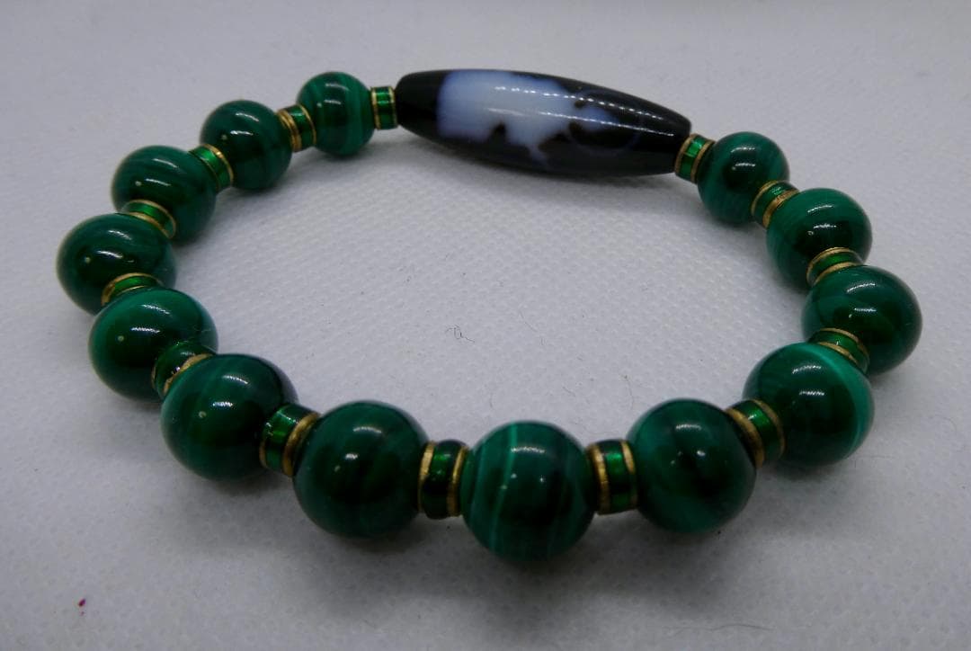 【芸事の女神様】弁財天彩帯観音天珠 マラカイトのブレスレット