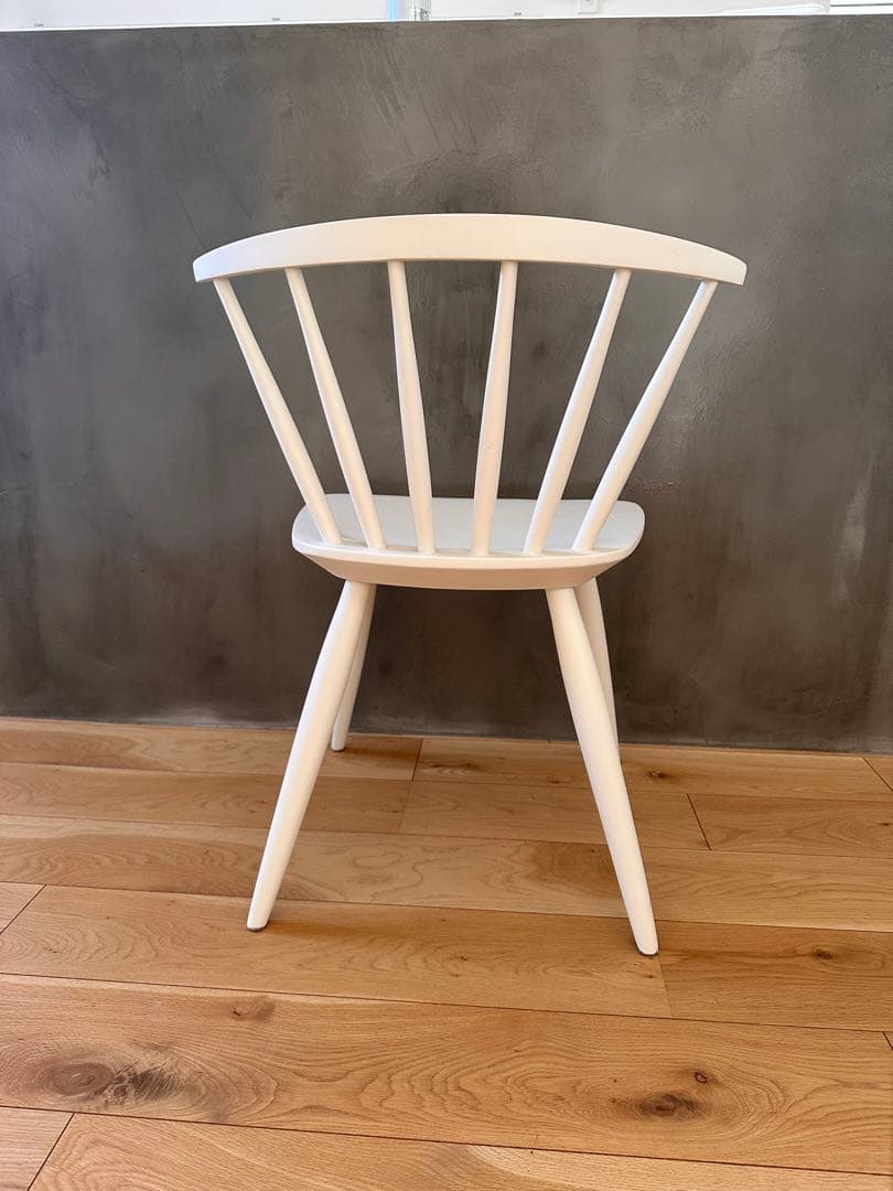 ホワイト スピンドルバック ダイニング 北欧チェア