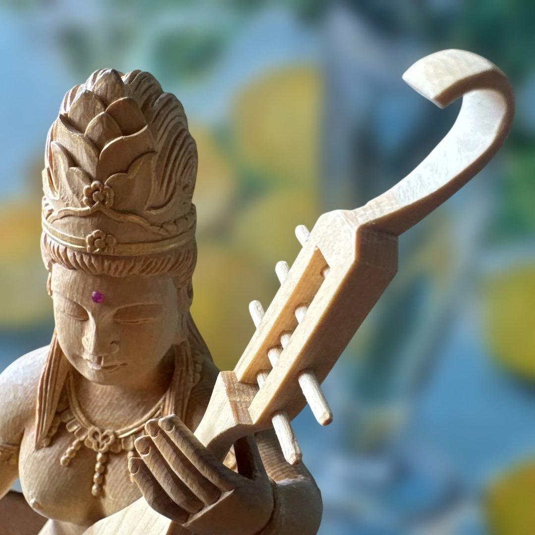 金運招来　木曽檜材　細密手彫り　裸弁財天