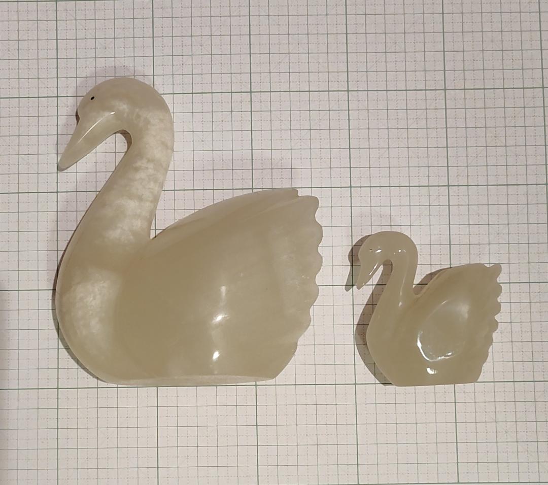 白鳥の親子　（スワン、天然石）