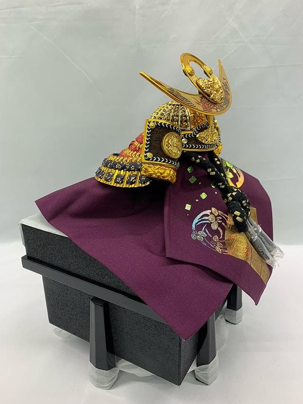 7号上杉謙信公 A706 本革金箔小桜