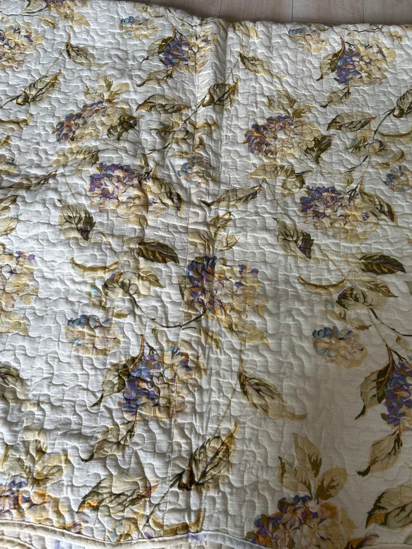 ローラアシュレイ　マルチカバー