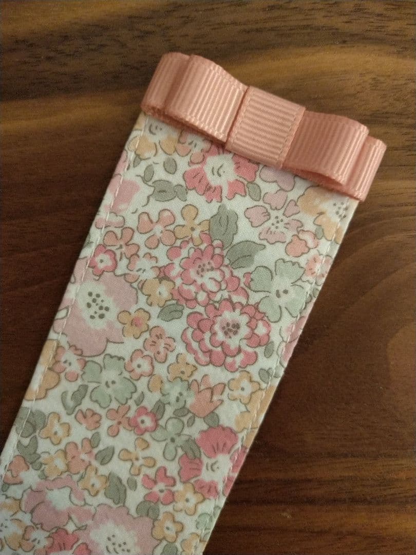 しおり　ブックマーカー❁ミシェル　リバティプリント使用　ハンドメイド