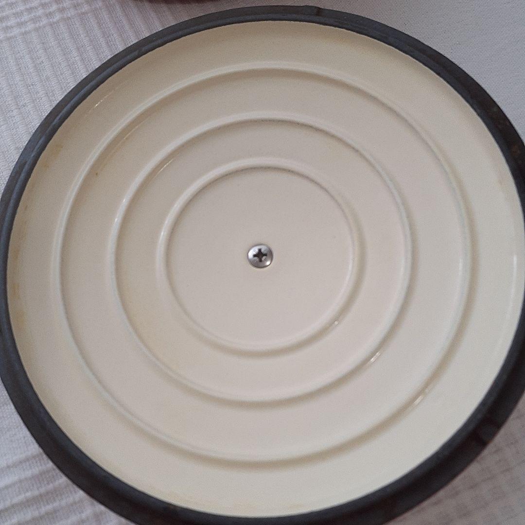 シャスール（CHASSEUR）ラウンドキャセロール☆22cm