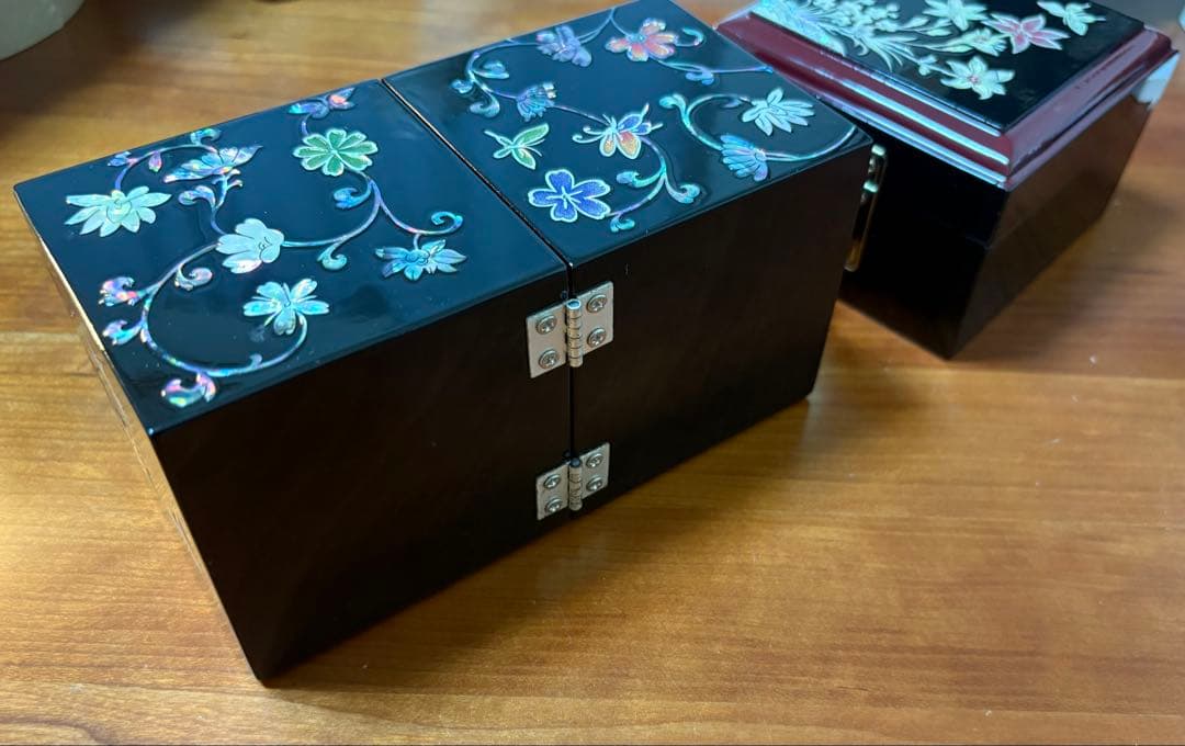 【新品】韓国工芸品　螺鈿細工　小物入れ