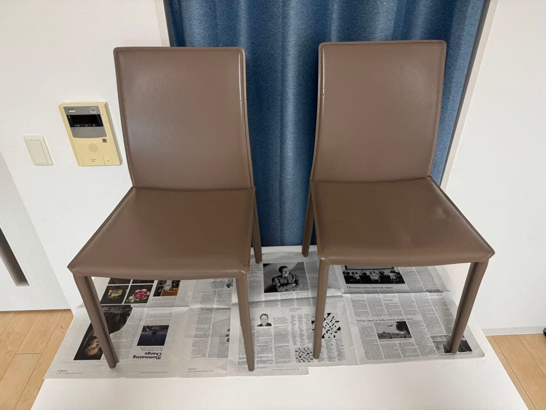 ダイニングテーブルとチェア4脚セット