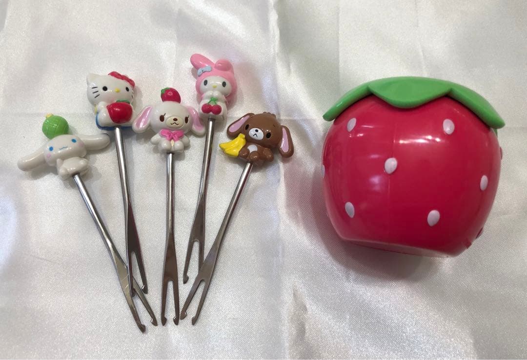 サンリオ フルーツピック 希少品 平成レトロ