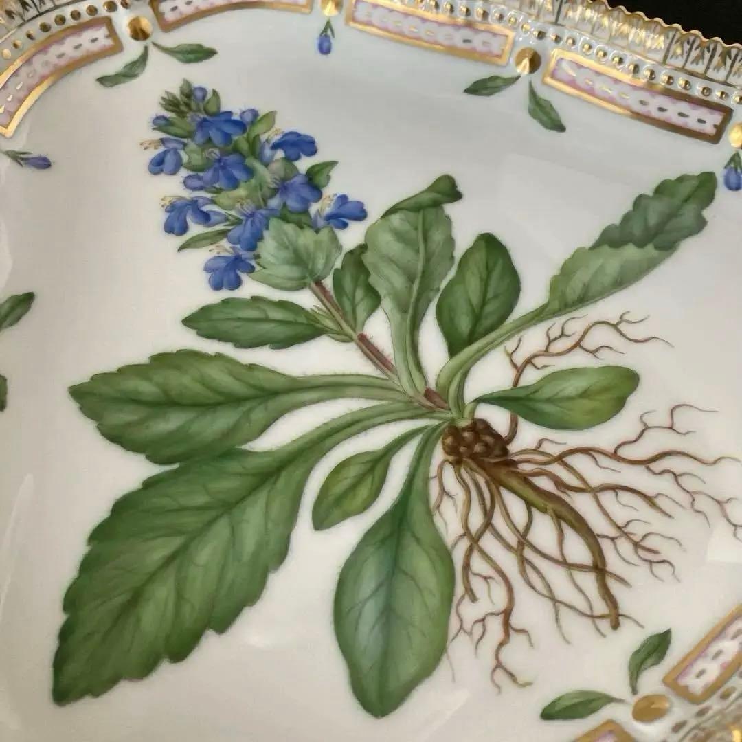 専用/ロイヤルコペンハーゲン　フローラダニカ　三角プレート