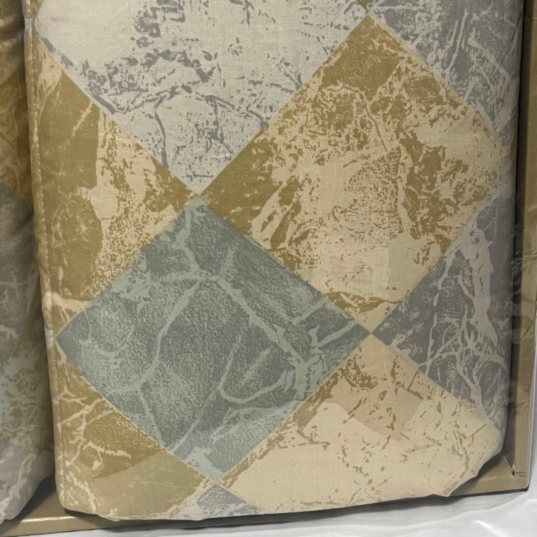 美品タグ付き　CELINE ラヴァン羊毛肌掛布団　2P 馬車ロゴ　希少デザイン