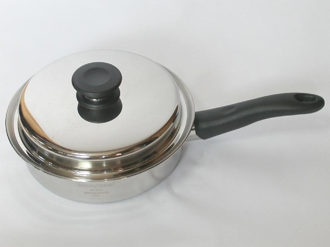 アムウェイ 中フライパン 現行未使用品 2008製 料理本とスクラブバッズ1個付