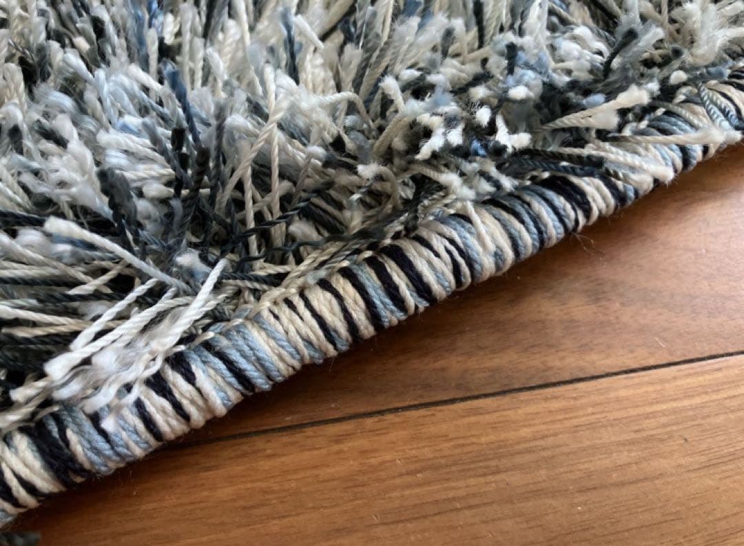 絨毯 カーペット　ラグマット シャギーラグ ホワイト　スカイブルー140x190