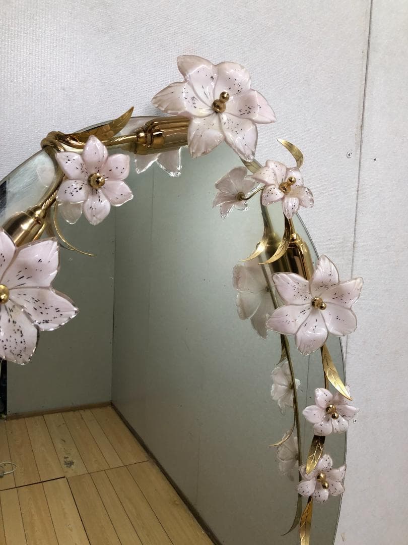 壁掛けミラー アンテーク レトロ ビンテージ 照明 花 楕円形 250413