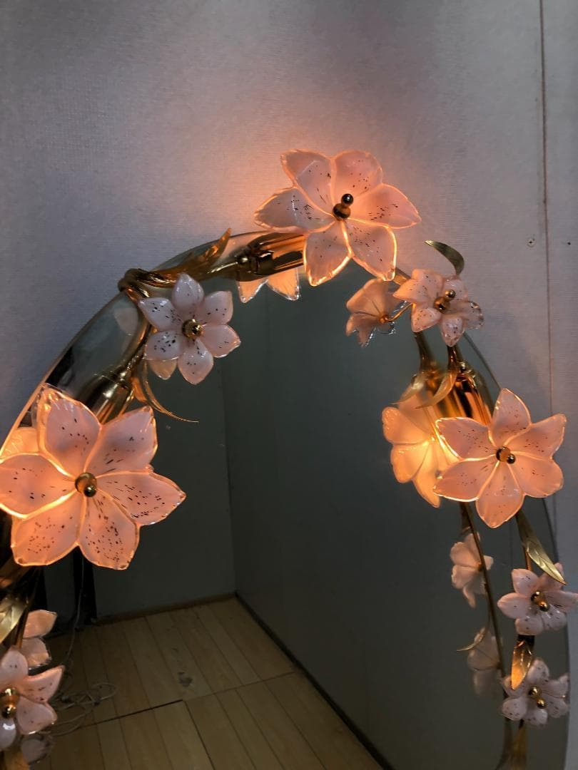 壁掛けミラー アンテーク レトロ ビンテージ 照明 花 楕円形 250413