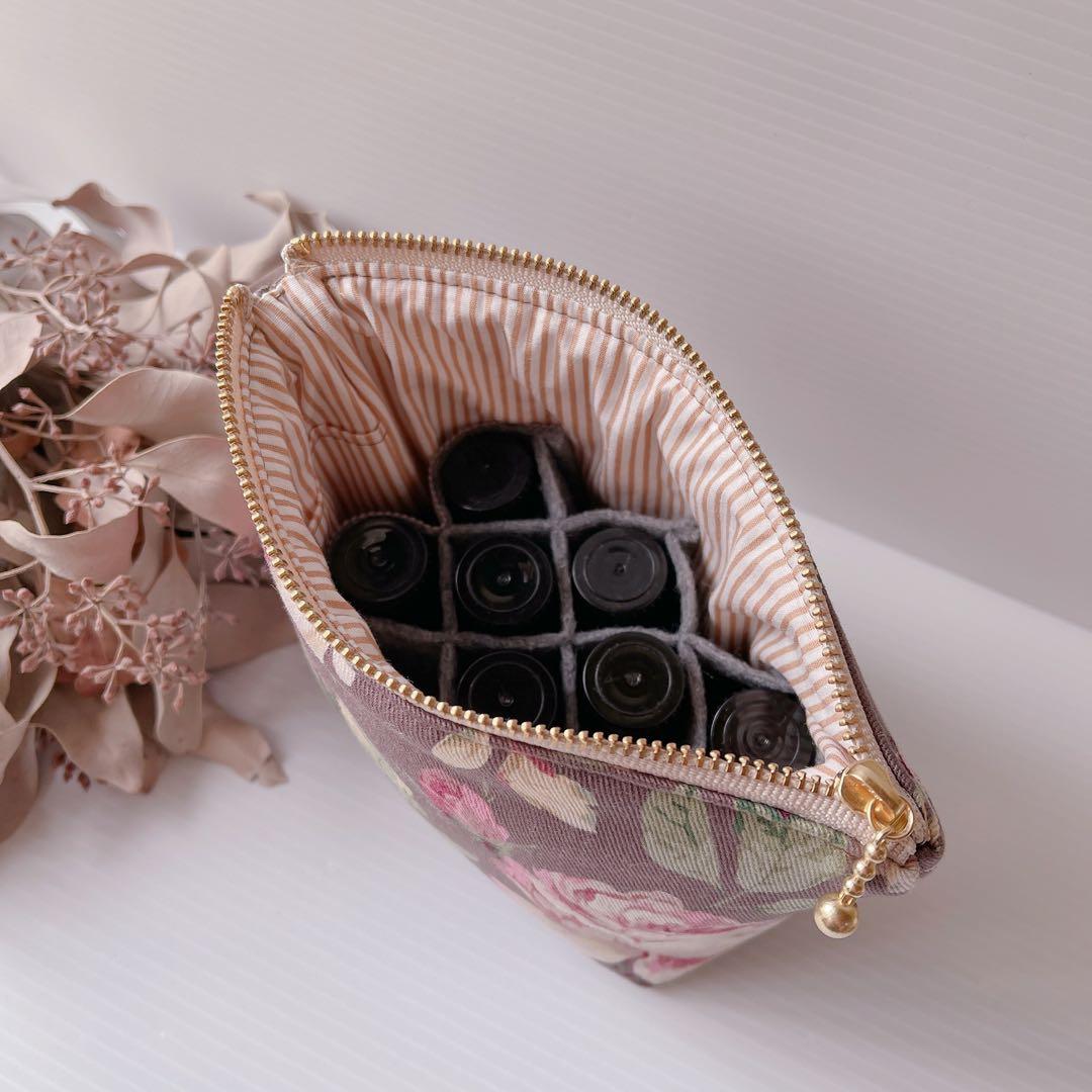 アロマポーチ【仕切付】アロマオイル エッセンシャルオイル ドテラ