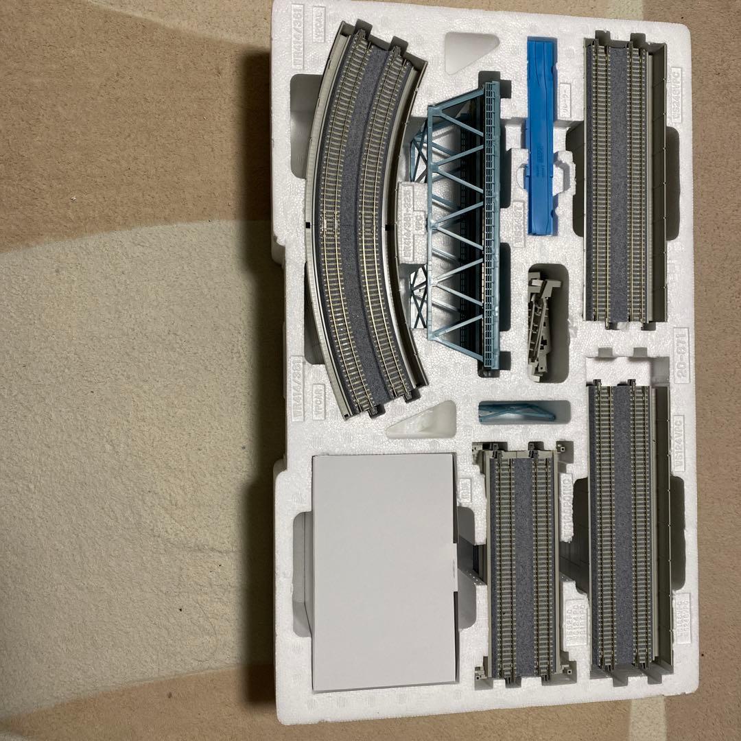 KATO V12 複線線路立体交差セット 中古品 - メルカリ
