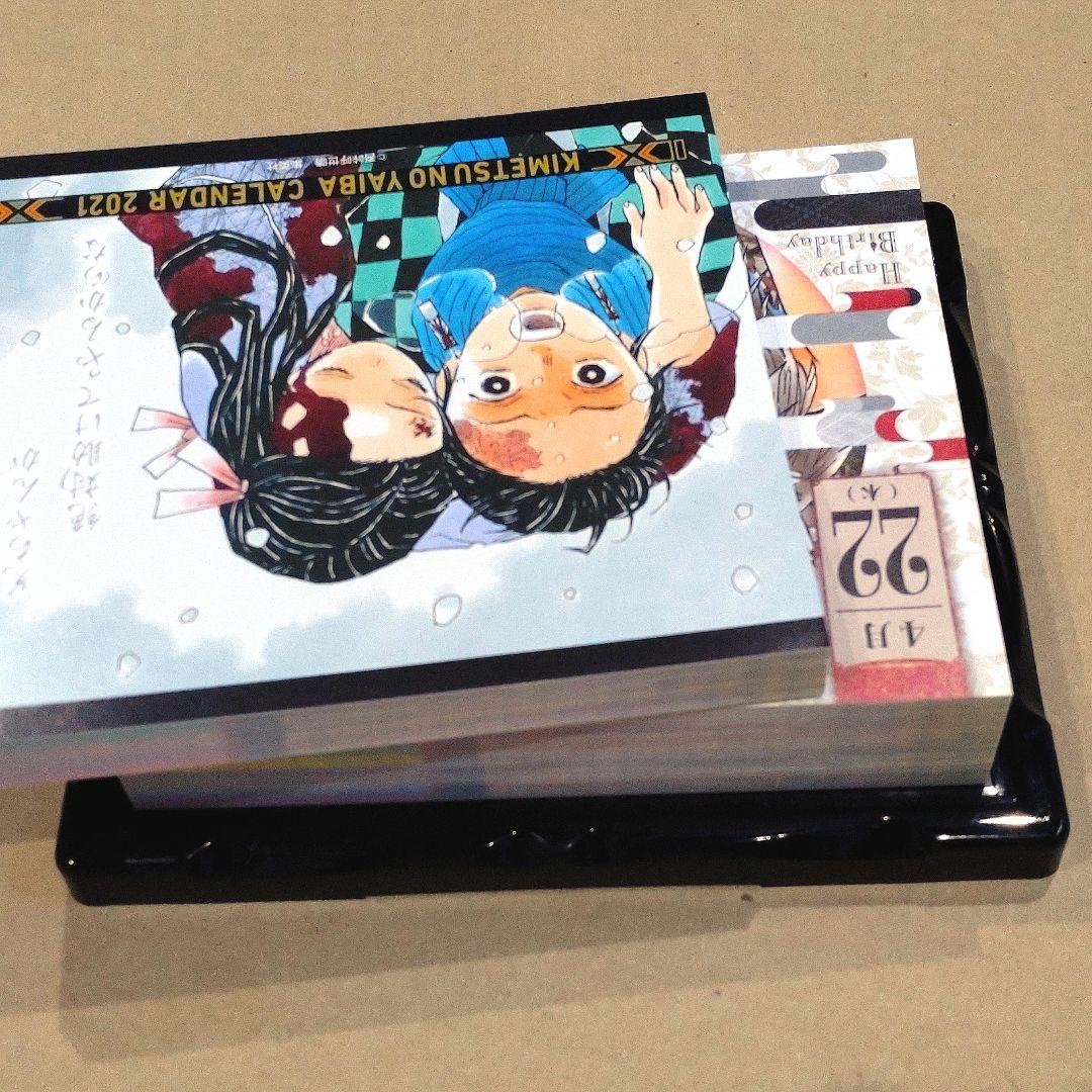 匿名配送/鬼滅の刃 特製缶入り 日めくりカレンダー 2021