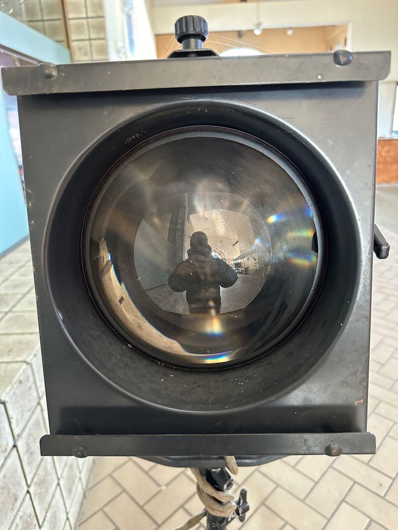 レトロスポットライト