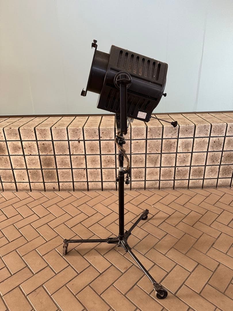 レトロスポットライト