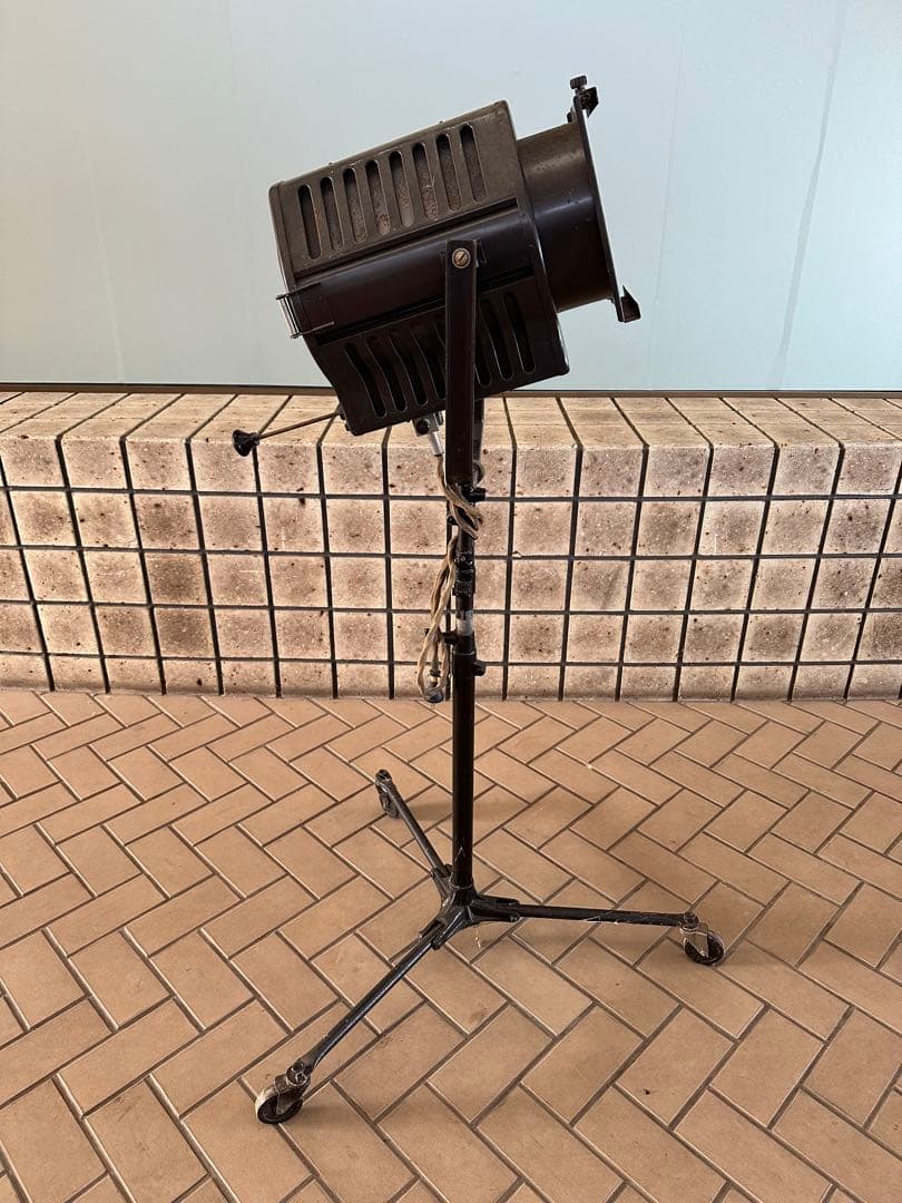 レトロスポットライト