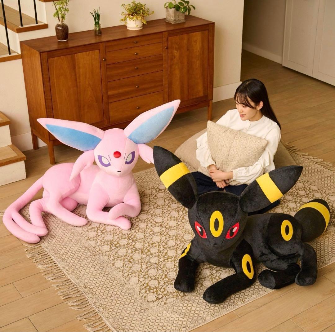 ポケモンセンター　等身大 エーフィ&ブラッキー　　ぬいぐるみ 寝そべり　新品