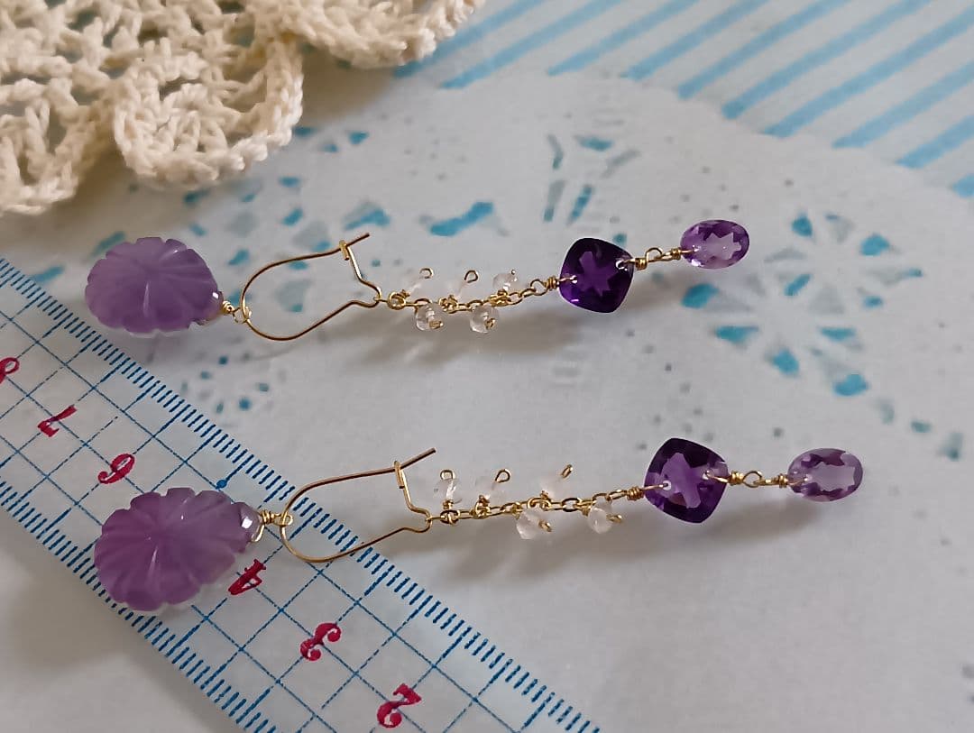 485/14kgfアメジストトリプレットカービングと宝石質アメジストチャーム