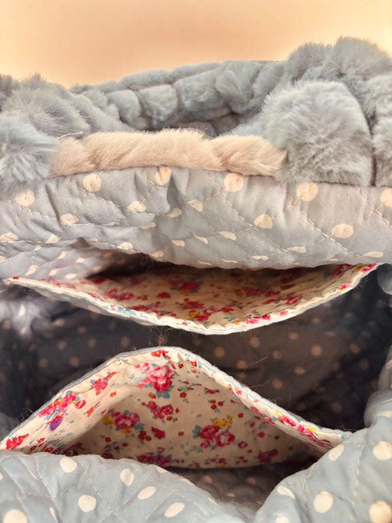 コヤンイサムチョン　ブルーファーのふわふわころりんバッグ