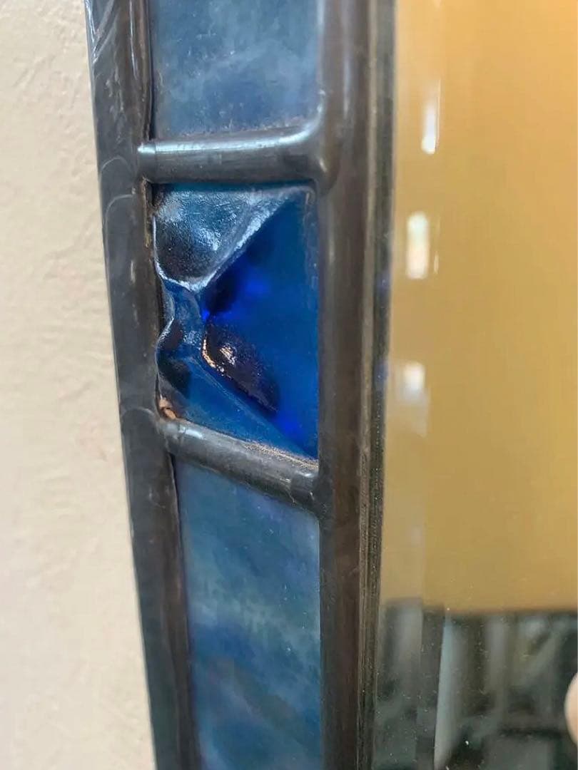 壁掛け鏡　5mm厚の面取り鏡に10個のカットジュエル　ステンドグラス