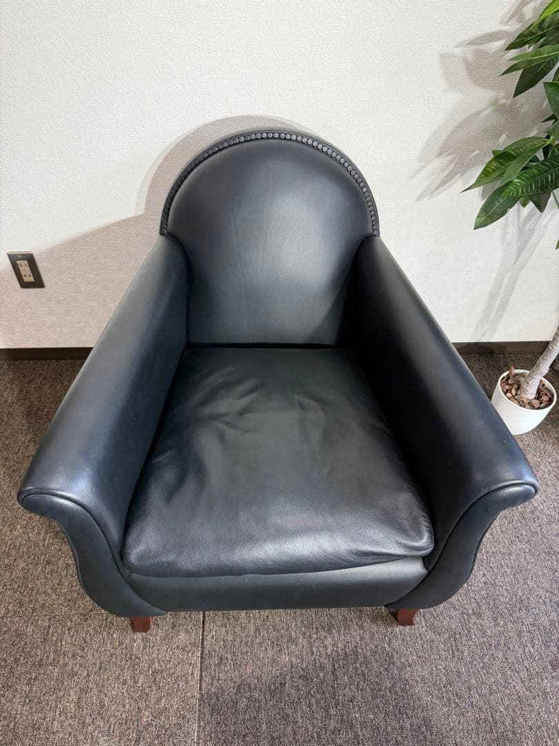 Poltrona Frau ポルトローナ フラウ Lyra リラ 1人掛けソファ