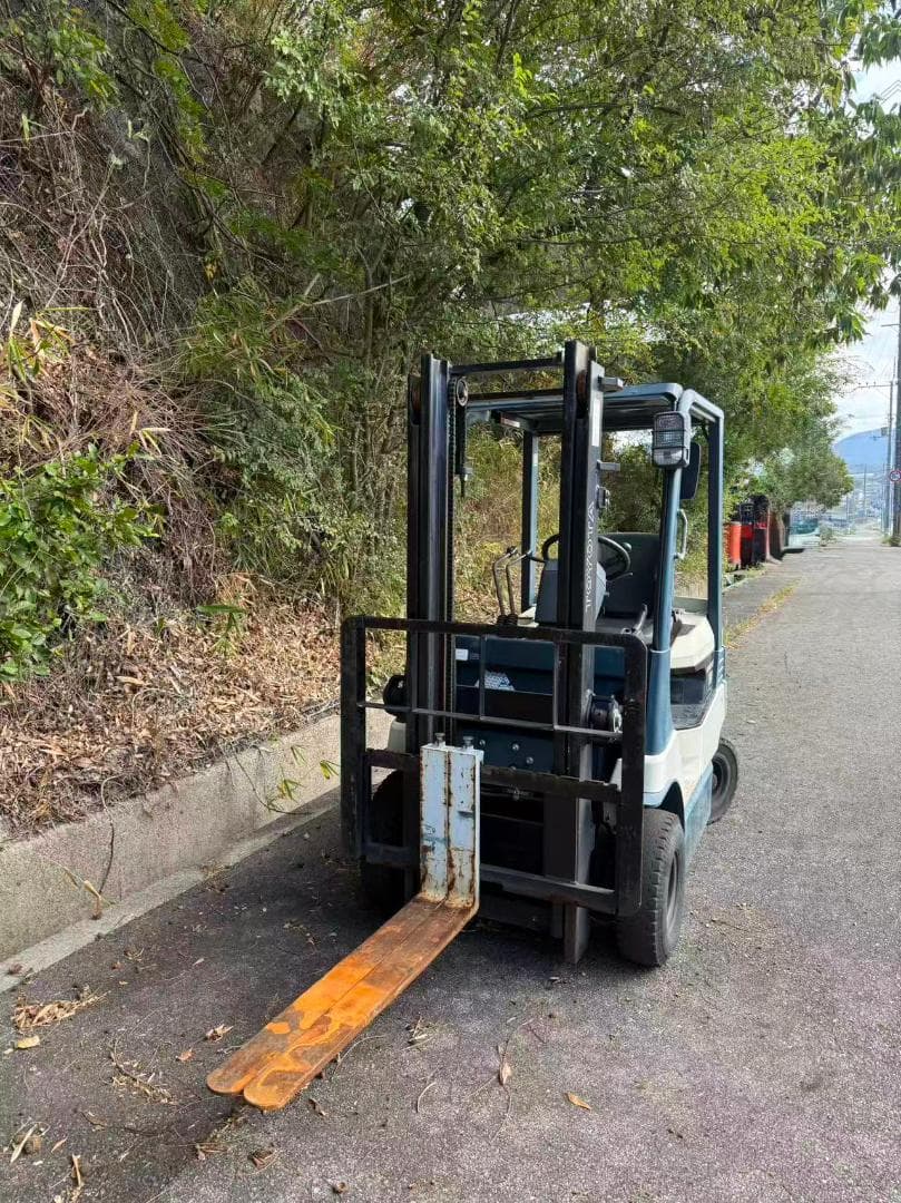 7FBL15フォークリフトバツテりー車揚高3000mm1.5T(A355）