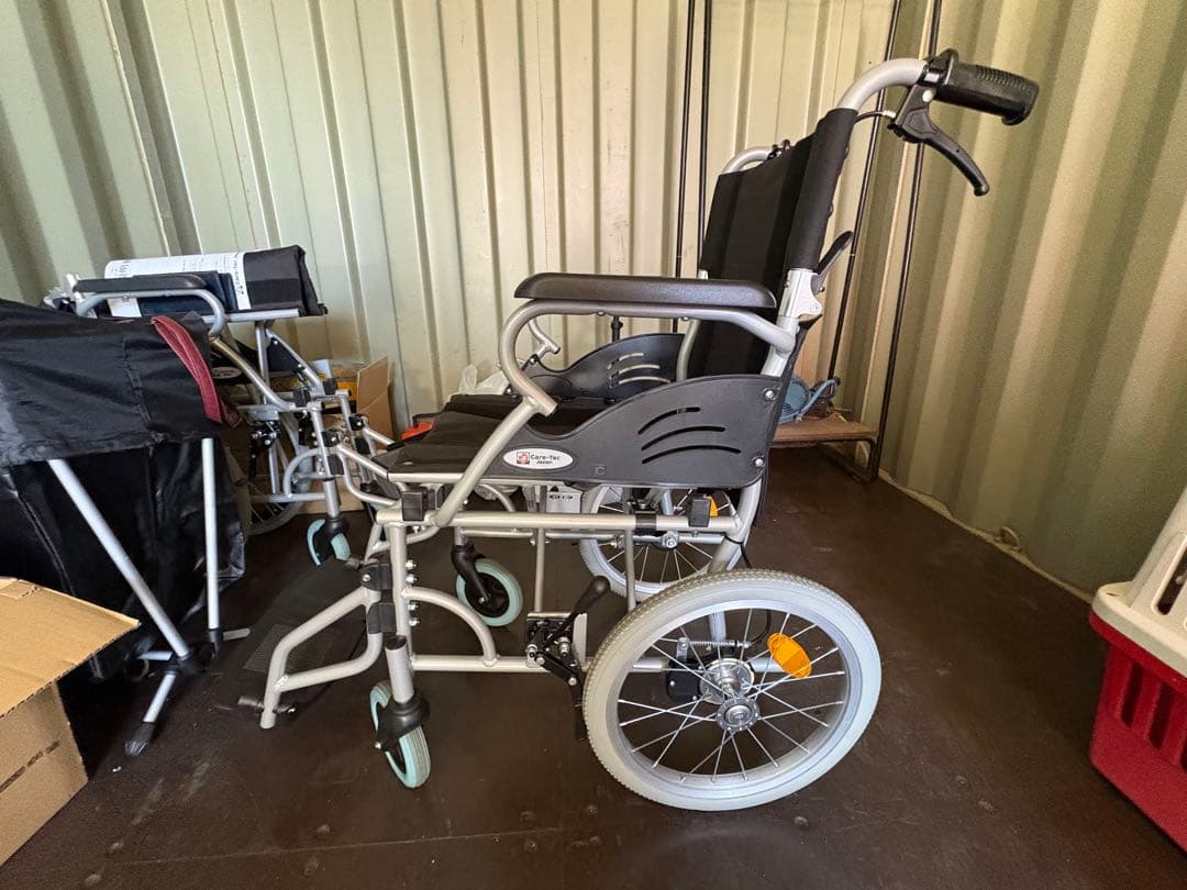 【美品】ケアテックジャパン介助式車椅子ハピネスライトCA-22SU