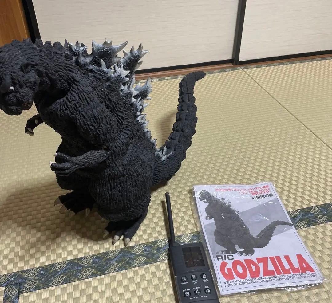 TOKYO MARUI 初代ゴジラ ラジコン 1/100 REAL SCALE - メルカリ