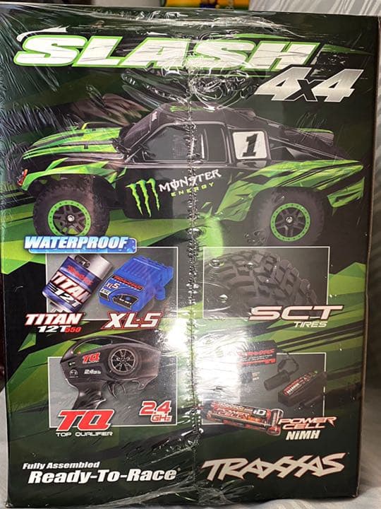 ラジコン　モンスターエナジー