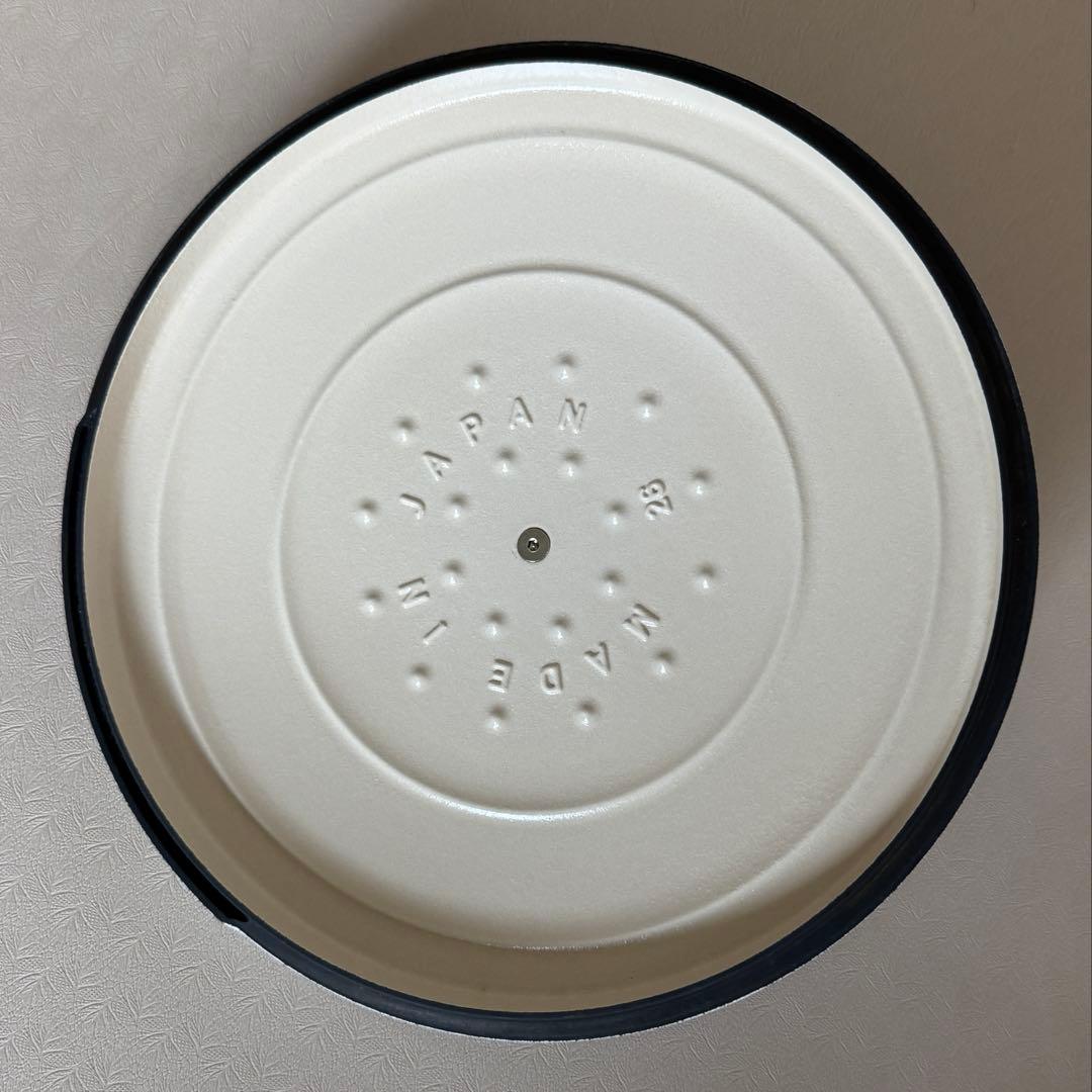 バーミキュラ　オーブンポット2　26cm　ホワイト