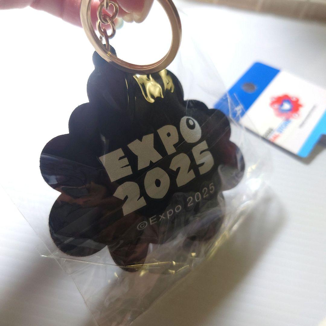 み*み様 EXPO 2025 ラインストーンマスコットブラック 黒 ミャクミャク