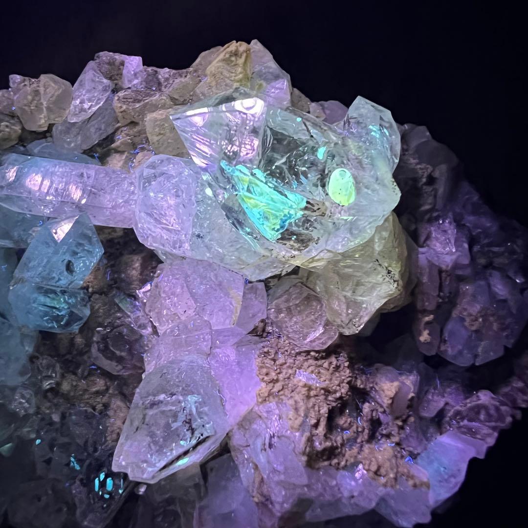 オイルインクォーツ クラスター 水晶 標本 鉱物 原石