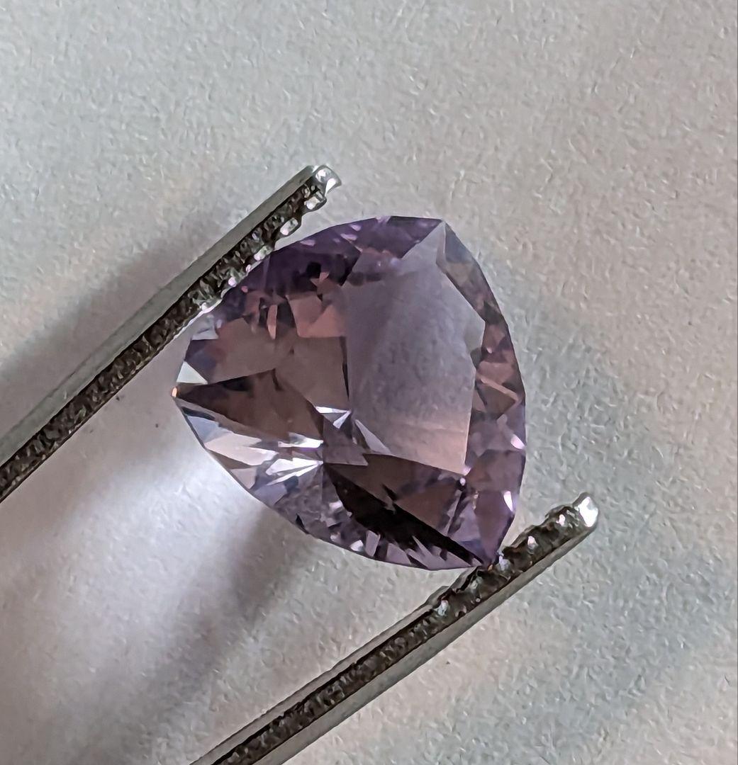【天然石】アメジスト 2.84ct ミディアムカラー ルース