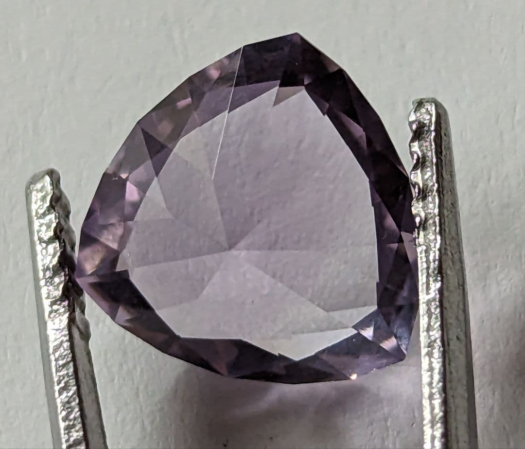 【天然石】アメジスト 2.84ct ミディアムカラー ルース