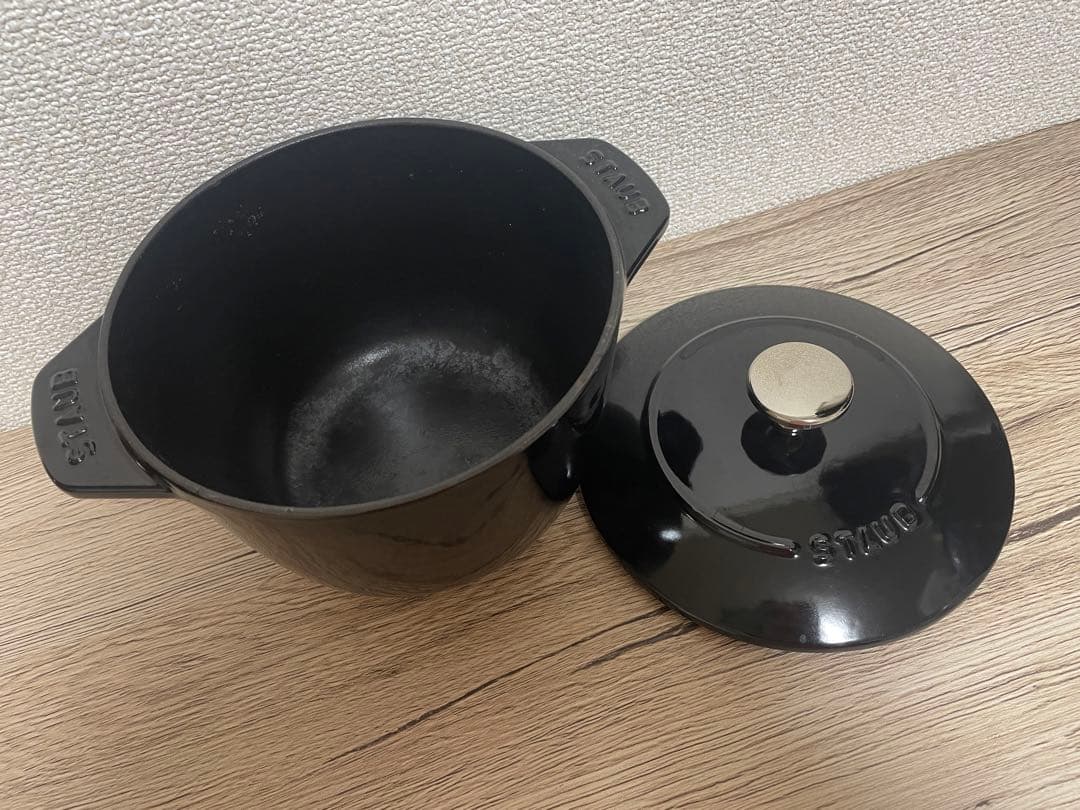 ✴︎STAUB鍋✴︎La Cocotte de GOHAN M/16 Black✴︎