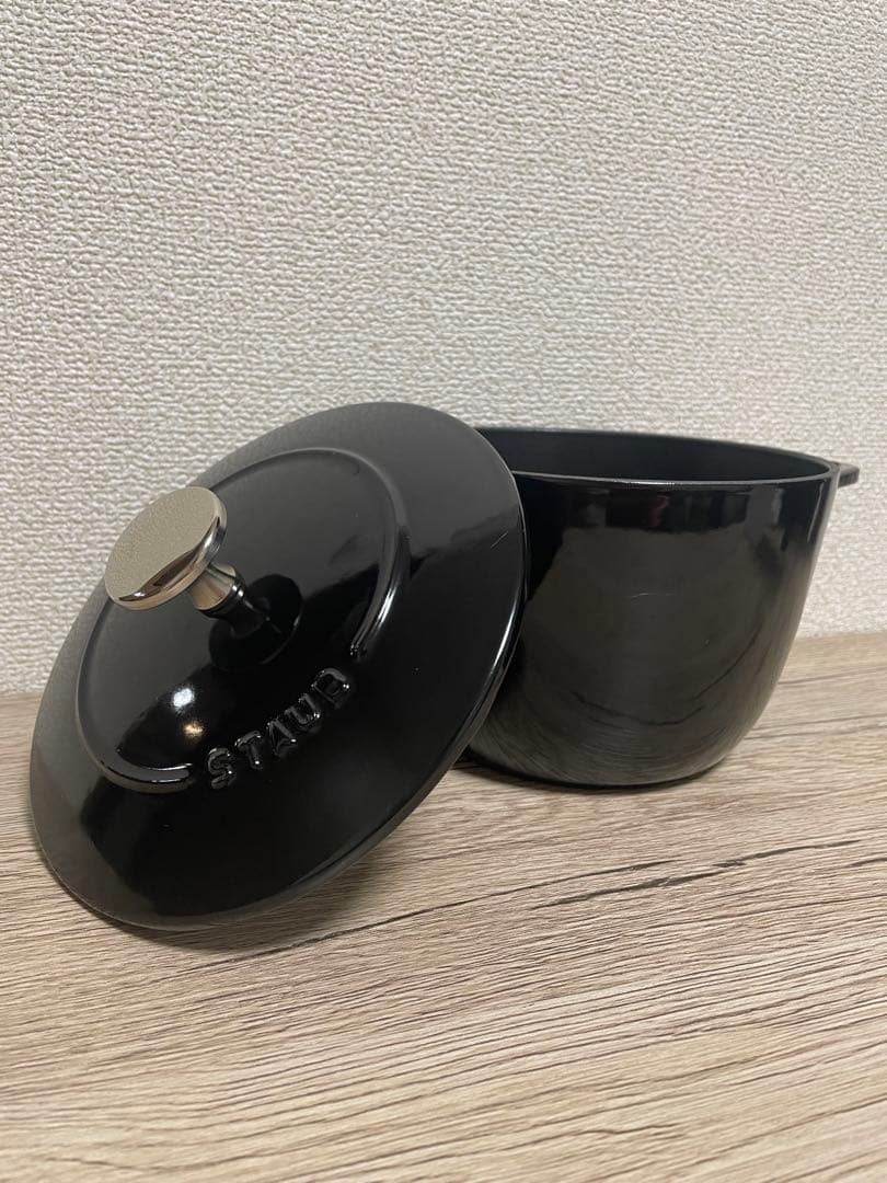✴︎STAUB鍋✴︎La Cocotte de GOHAN M/16 Black✴︎