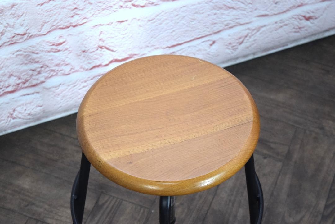 クラッシュゲート ノットアンティークス　コンベックスⅢ スツールS　a