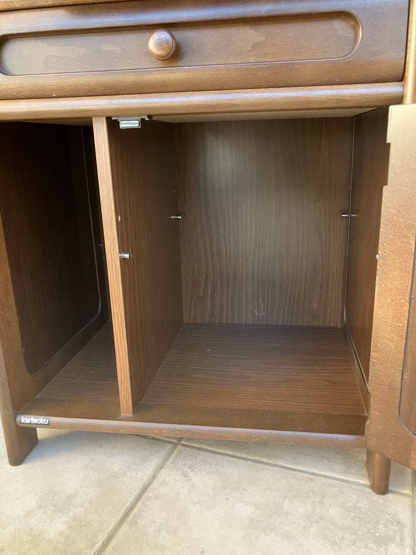 ◉カリモク◉木製サイドキャビネット 電話台 コンセント付 収納家具