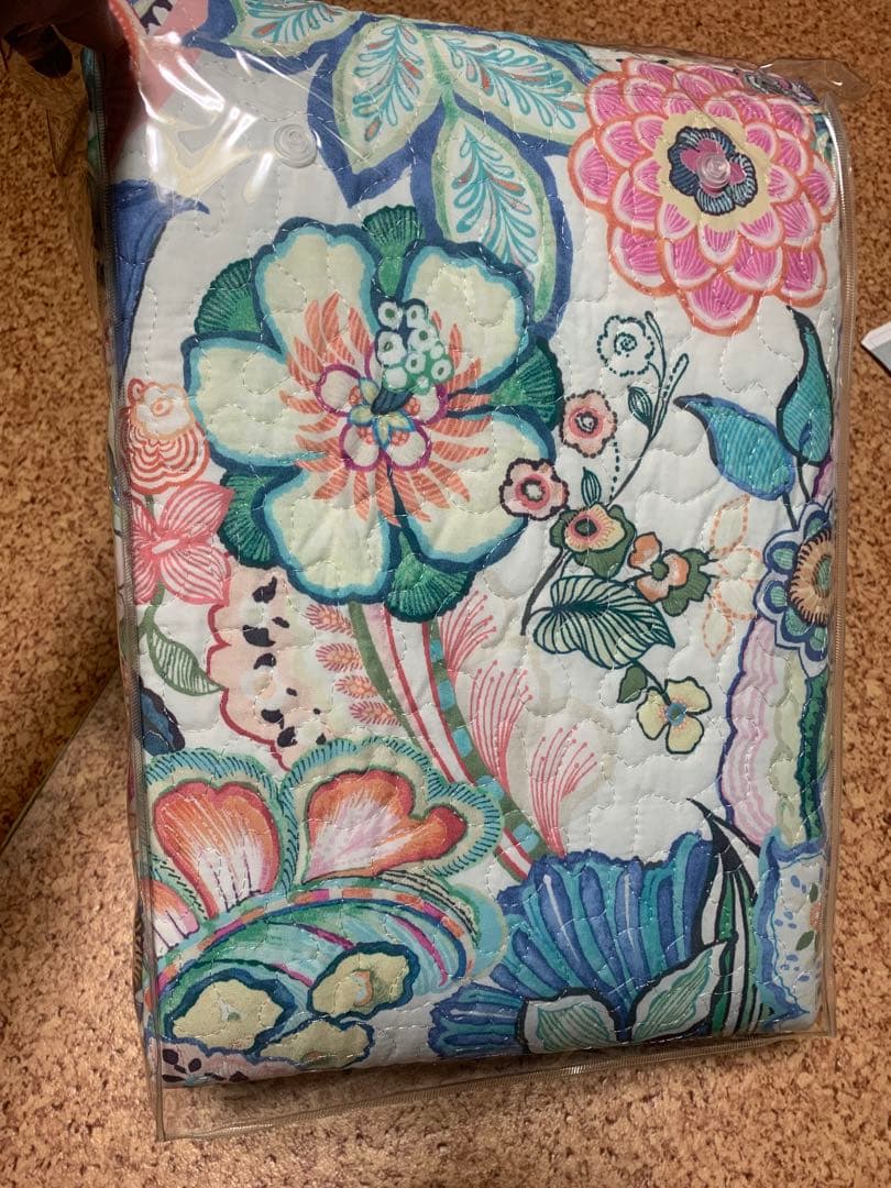 BED BATH N' TABLE 掛け布団カバー　キルティング　シングル　花