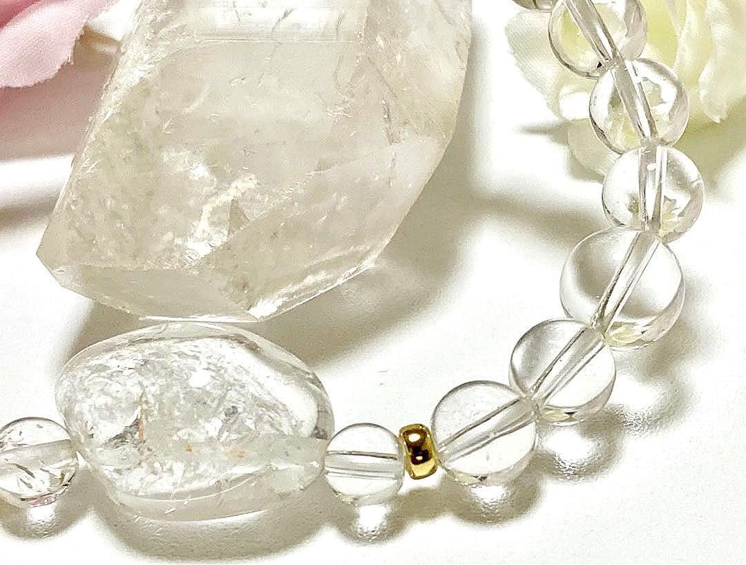 究極品質　秘蔵放出　国産山梨水晶のオリジナルデザインの神ブレス　〜龍神邂逅〜