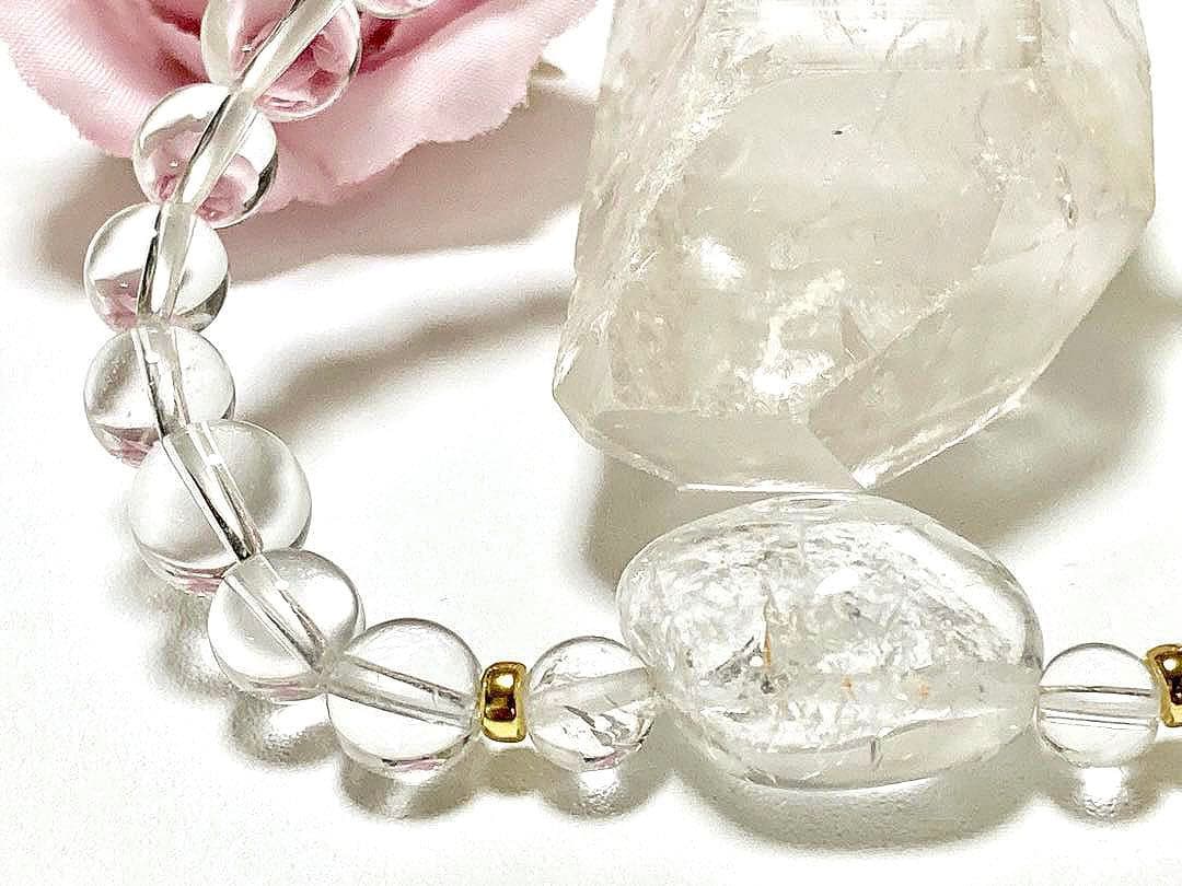 究極品質　秘蔵放出　国産山梨水晶のオリジナルデザインの神ブレス　〜龍神邂逅〜