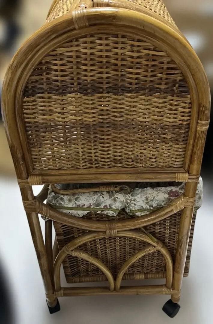 ラタン2段ランドリーラックキャスター付き