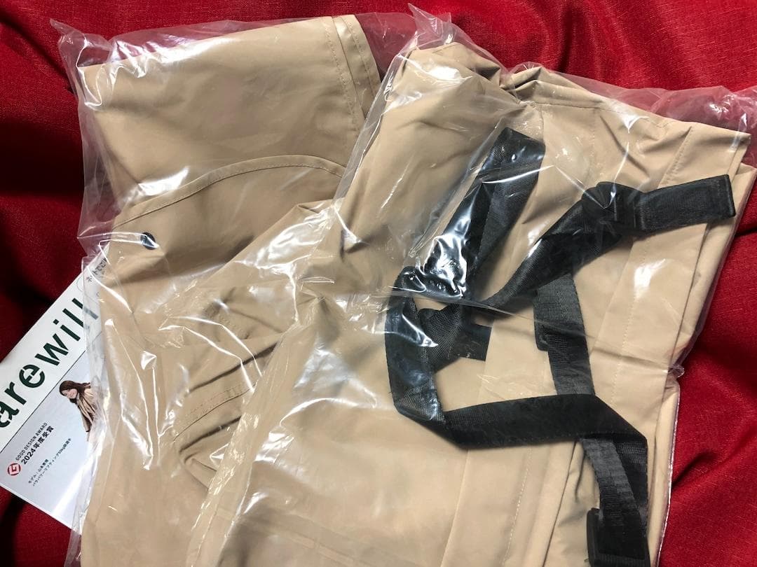 新品⭐️グッドデザイン賞★　ケアウィル 車椅子用レインコート上下　黄土色