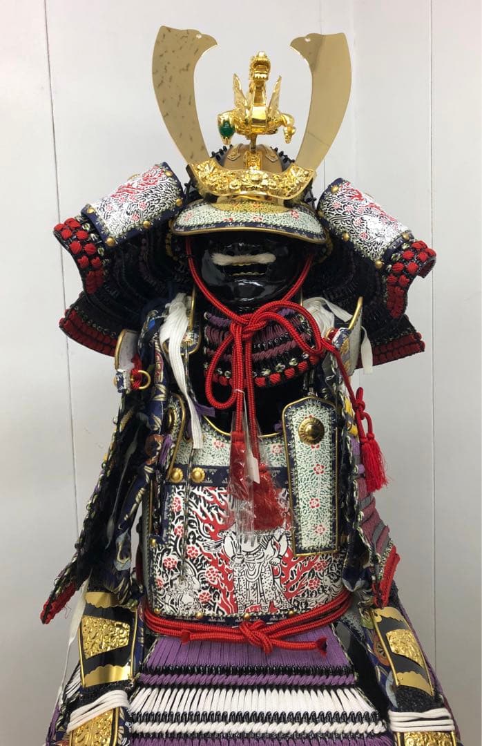 五月人形　 着用鎧　本仕立て　紫裾濃鎧　美術工芸品　子供用