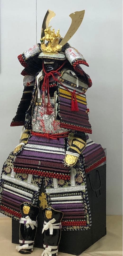 五月人形　 着用鎧　本仕立て　紫裾濃鎧　美術工芸品　子供用