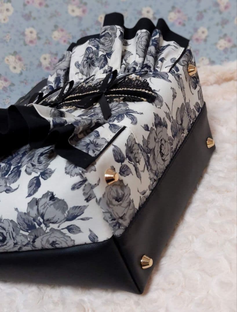 リバティ フラップファスナートート カーライン グレー - メルカリ